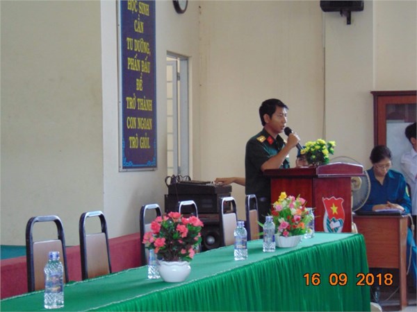 570bf9bfb6e855b60cf9.jpg